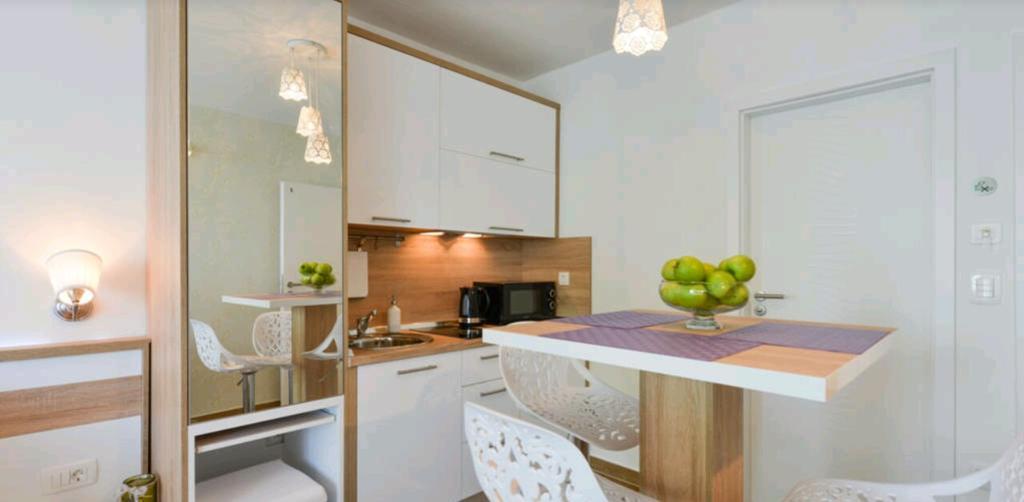 זאדאר Lavender Apt. W. Balcony In Old Town מראה חיצוני תמונה